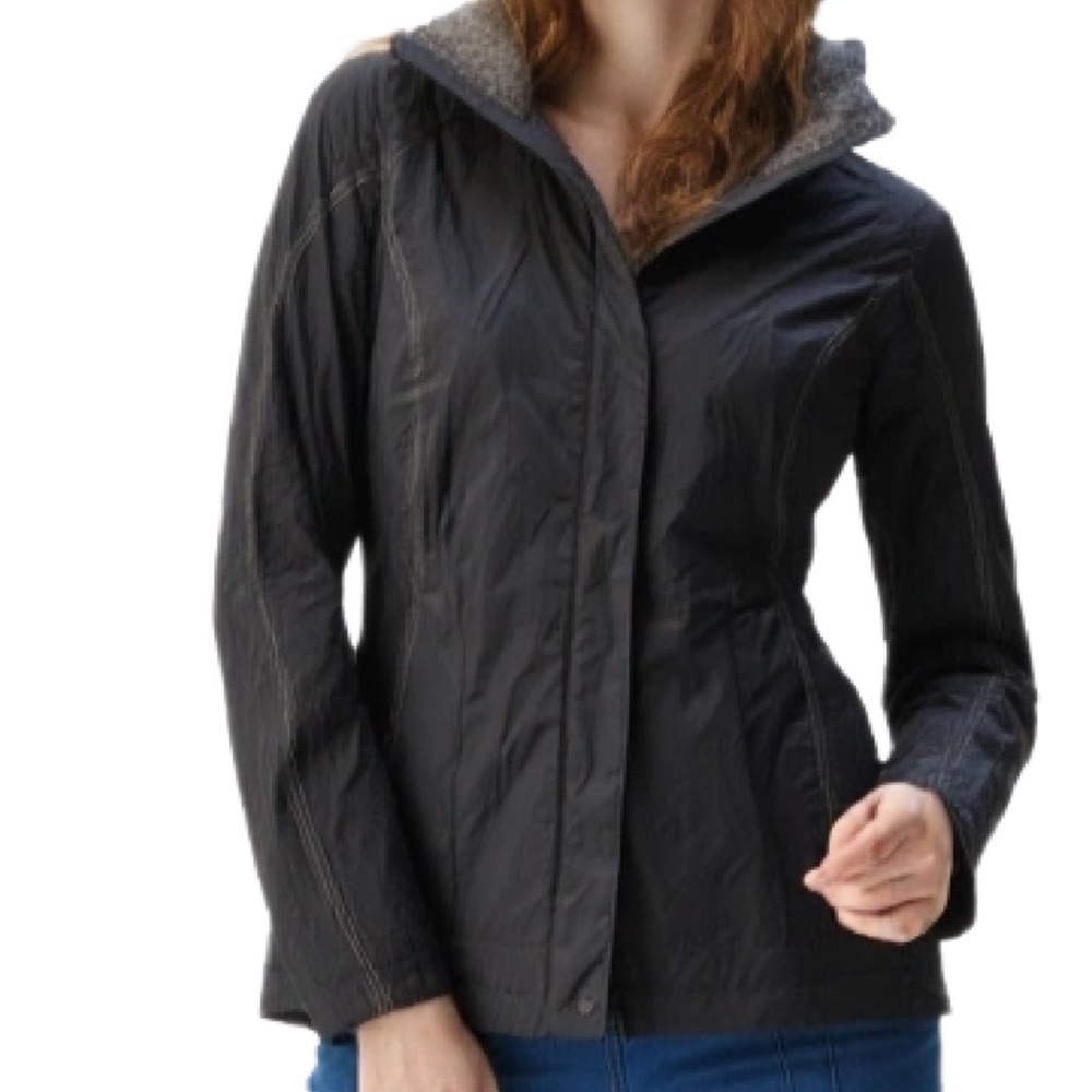 Columbia Omni Technical Waterproof Nylon Jacket with Hood in Black Size Small